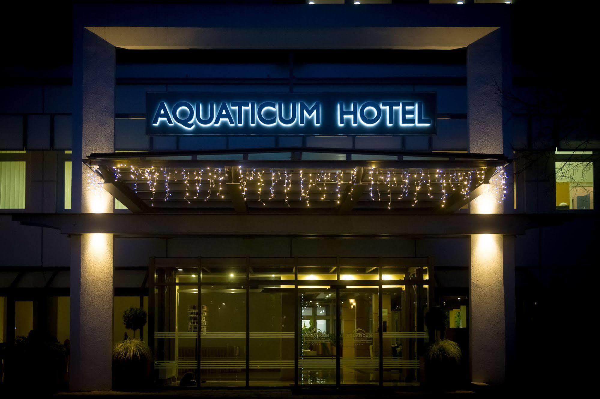 Aquaticum Debrecen Termal & Wellness Hotel Exterior foto